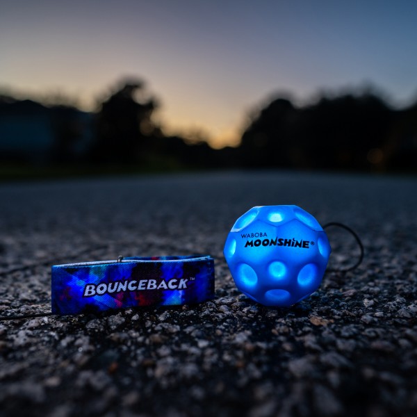 Фото - Игровой мяч Waboba ball 331C04_A LED Bounceback x Returning moon in Blister BLUE (840001933102)