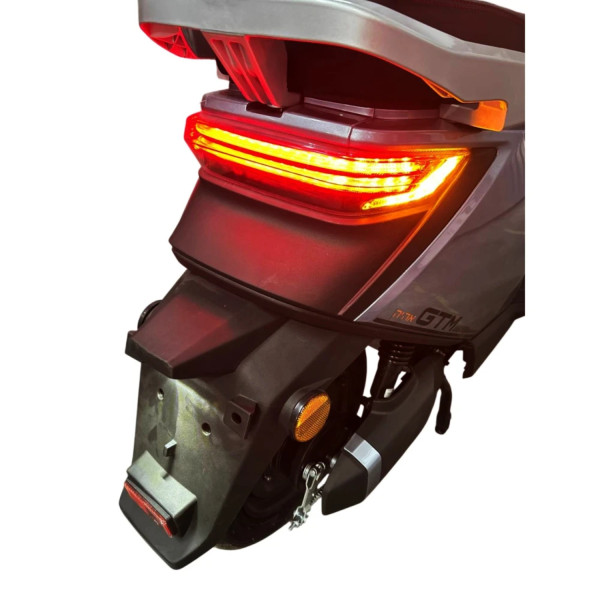 Фото - Электроскутер GTM C-EV 1200