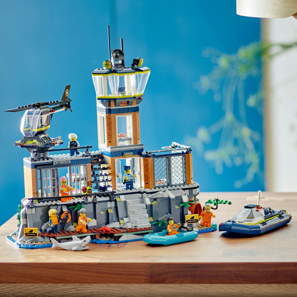 Фото - Конструктор LEGO City Полицейский остров-тюрьма (60419)