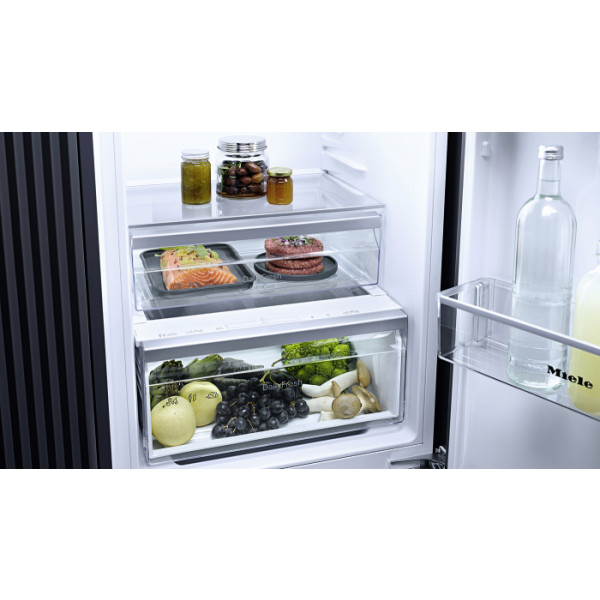 Фото - Уценка - Холодильник Miele KFN 4395 DD ws