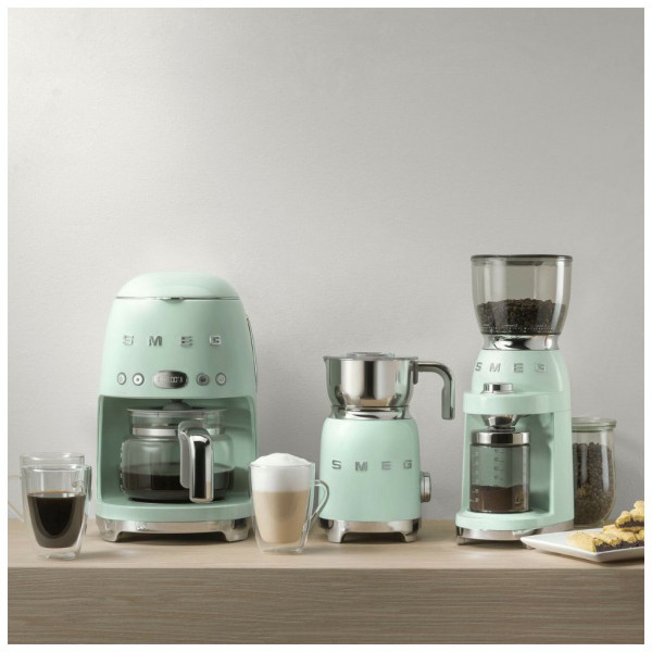 Фото - Кавоварка крапельна Smeg DCF02PGEU