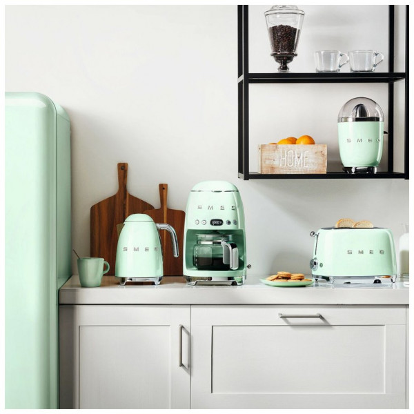 Фото - Кавоварка крапельна Smeg DCF02PGEU