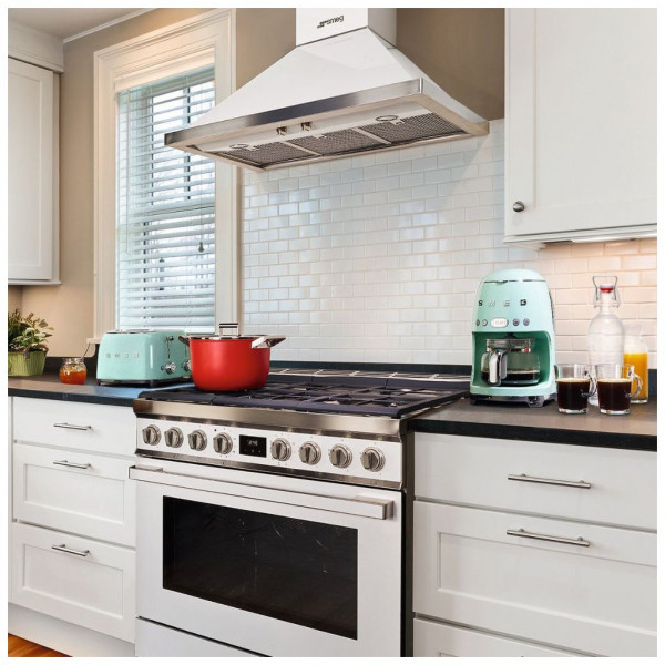 Фото - Кавоварка крапельна Smeg DCF02PGEU