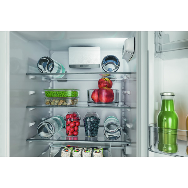 Фото - Уцінка - Холодильник вбудований Whirlpool WHC18D011C1 SF