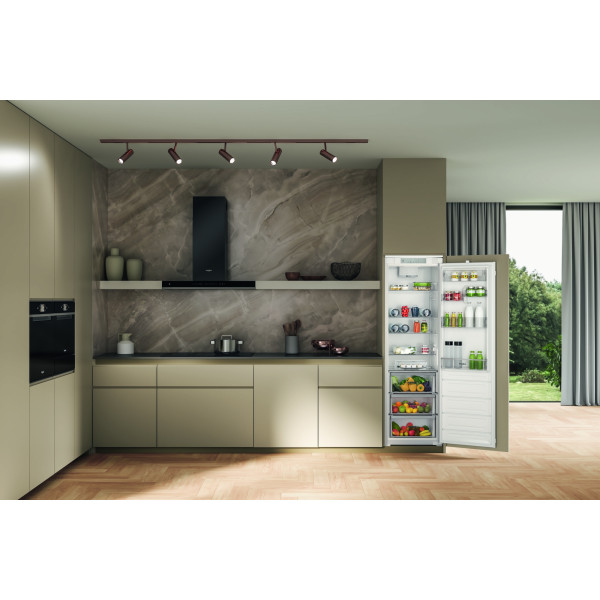 Фото - Холодильник встраиваемый Whirlpool WHSD18A013C1