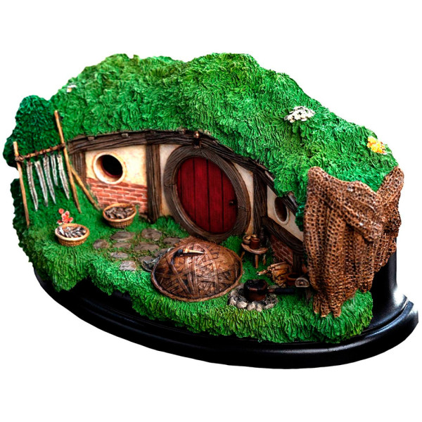 Фото - Колекційна фігурка Weta Workshop HOBBIT Hole 31 Lakeside (871003275)