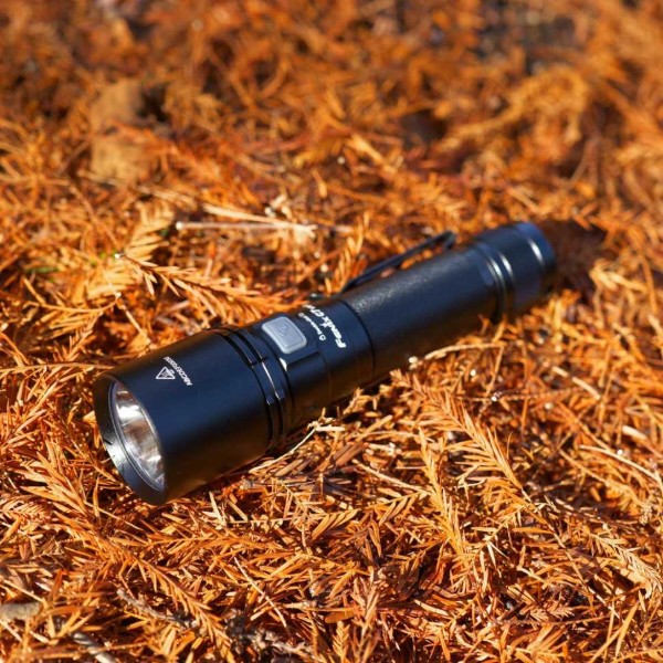 Фото - Фонарь Fenix C7 V20