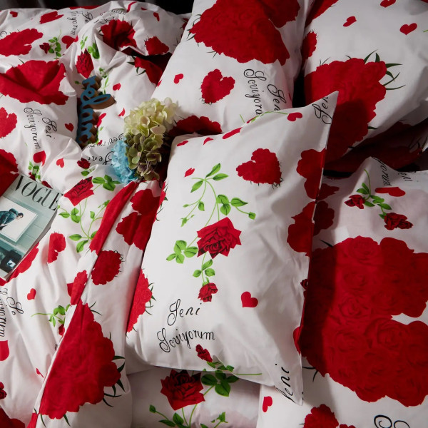 Фото - Комплект постільної білизни Moon&Star Бязь Gold Люкс Scarlet Romance King Size 220x240 нав. 2х70х70 (MS-820009767)