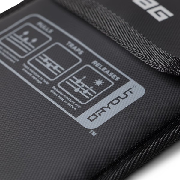 Фото - Чехол для смартфона UAG осушитель с технологией DRYOUT Active Moisture-Removal, Black (98418211V4040)