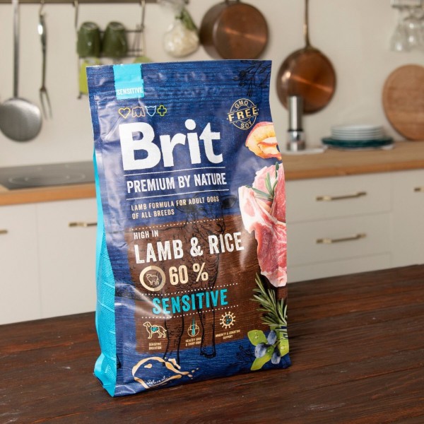 Фото - Сухий корм для собак Brit Premium Dog Sensitive Lamb для усіх порід з чутливим травленням з ягнятиною 3 кг (8595602526628)