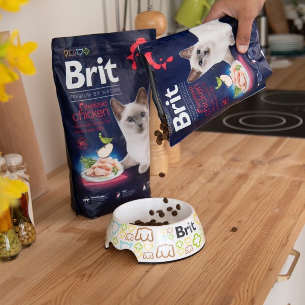 Фото - Сухой корм Brit Premium by Nature для стерелизованных котов с курицей 800 г (8595602553075)