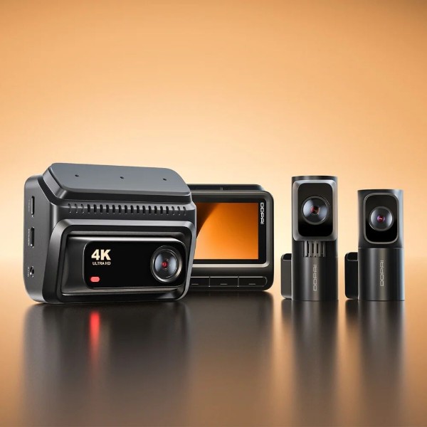 Фото - Відеореєстратор DDPai Dashcam Z60T + камера заднього виду + камера салону