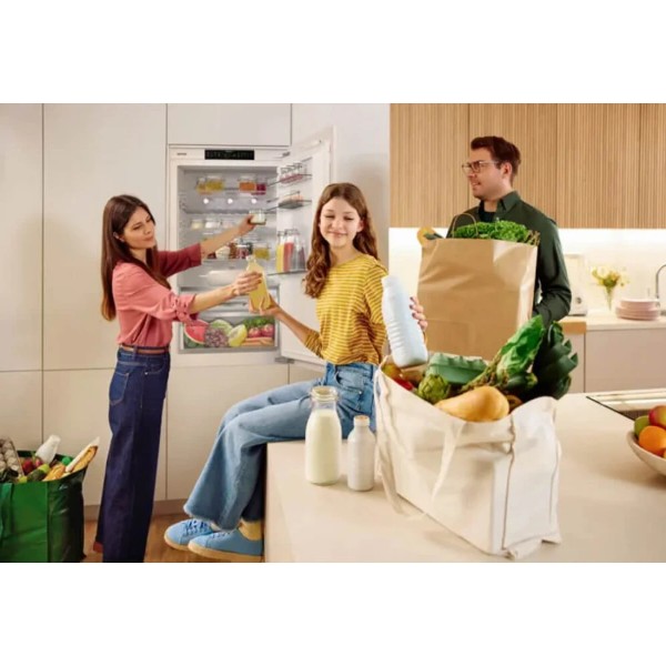 Фото - Холодильник вбудований Gorenje NRKI619D61WFE