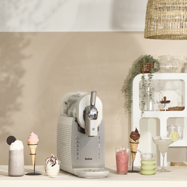 Фото - Мороженица Tefal IG801AE0 FREEZI