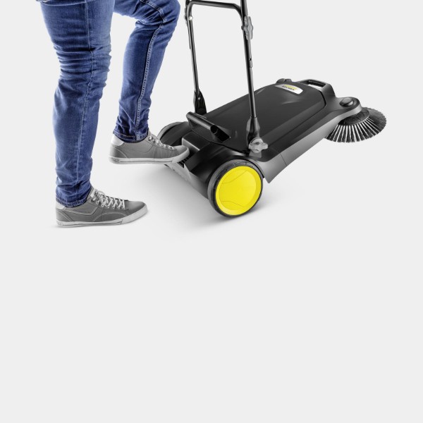 Фото - Підмітальна машина Karcher S 4 Twin Go!Further (1.766-363.0)
