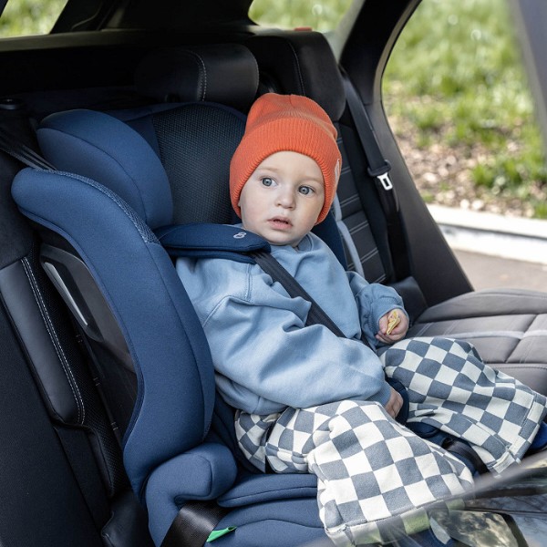 Фото - Автокрісло Kinderkraft Comfort Up 2 Plus i-Size Black (KCCOUP02BLKPL00)