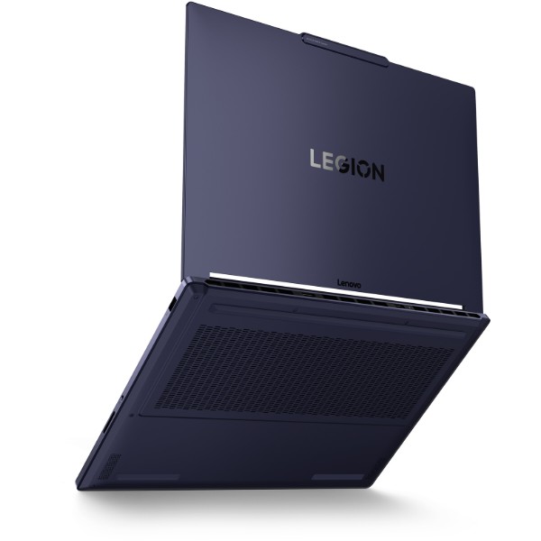 Фото - Ноутбук игровой Lenovo Legion 7 16AGP11 (83Q80031RA) Blue