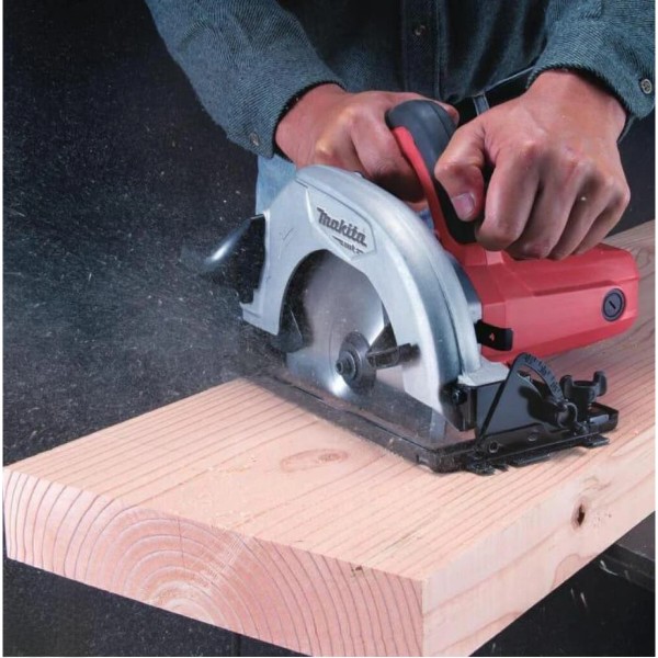 Фото - Пила дискова Makita M5802