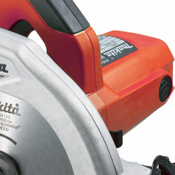 Фото - Пила дискова Makita M5802