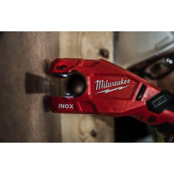 Фото - Труборез Milwaukee M12PCSS-202C (4933479242)
