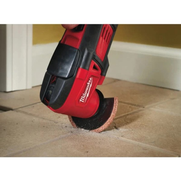 Фото - Многофункциональный инструмент Milwaukee M18 BMT-0 (4933446203)