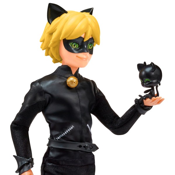 Фото - Коллекционная фигурка Miraculous 'Леди Баг и Супер-Кот'' S2 Супер-Кот с аксессуарами 27 см (50002)