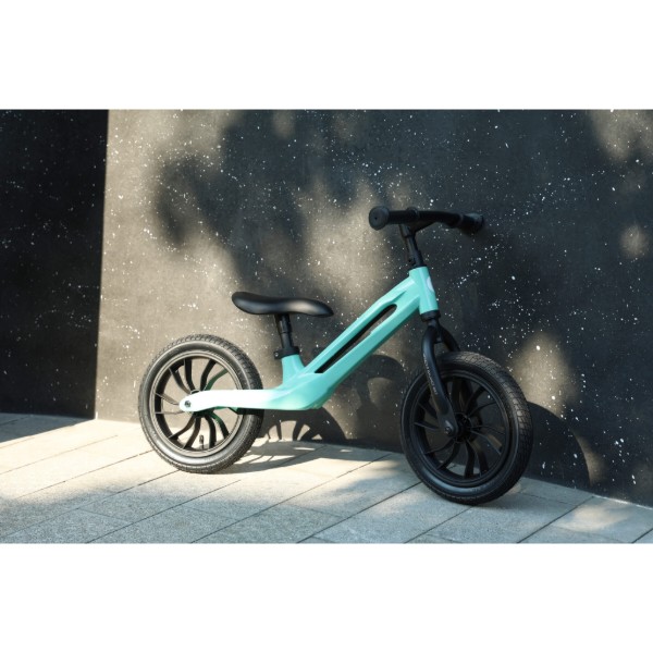 Фото - Беговел Qplay Racer с надувными колесами Mint (B-300-3RacerMint)