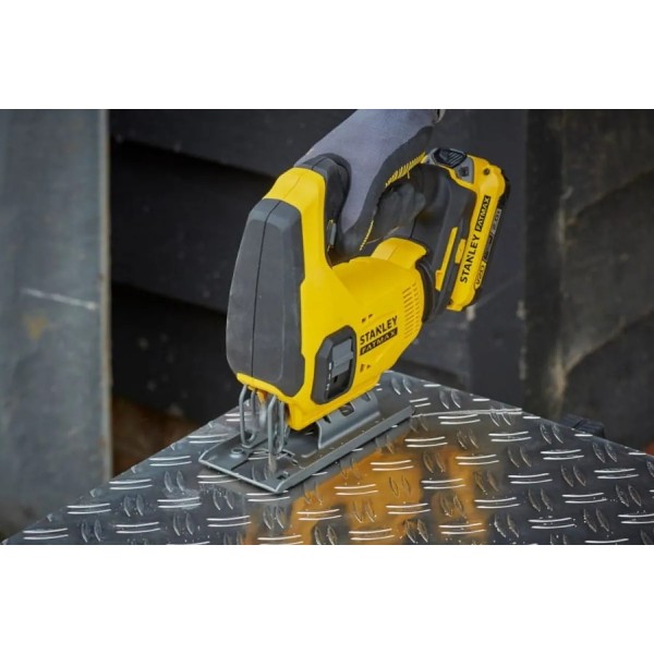Фото - Пила торцевая Stanley SFMCS701M1+SFMCS600B