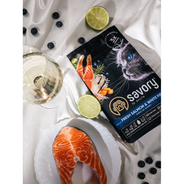 Фото - Сухий корм для котів Savory Adult Cat Gourmand Fresh Salmon and White Fish для дорослих зі свіжим лососем і білою рибою 400 г (4820232630013)
