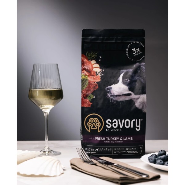 Фото - Сухой корм для собак Savory Medium Breed rich in Fresh Turkey and Lamb средних пород от 10 до 25 кг со свежим ягненком и индейкой 1 (4820232630259)
