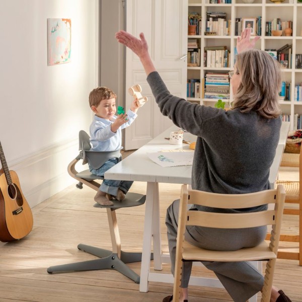 Фото - Вставка для стільчика для годування Stokke Nomi Grey (626103)