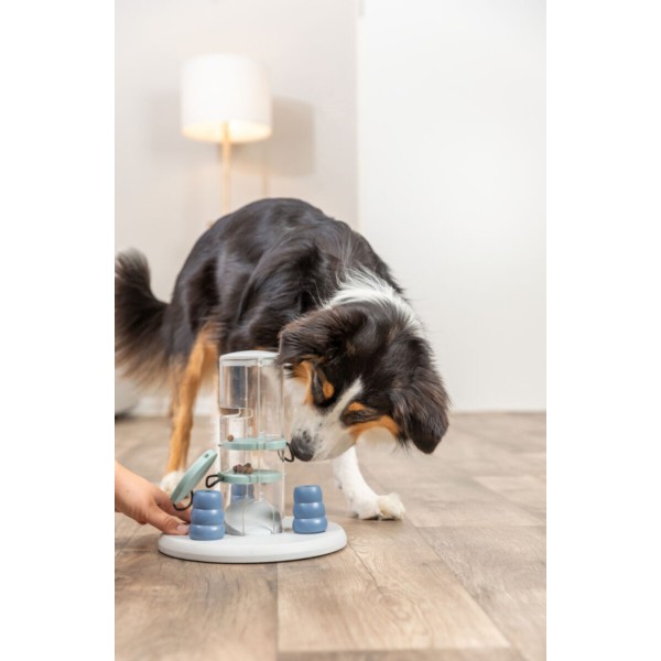 Фото - Інтерактивна іграшка для собак Trixie Dog Activity Gambling Tower 25х27 см (4011905320168)