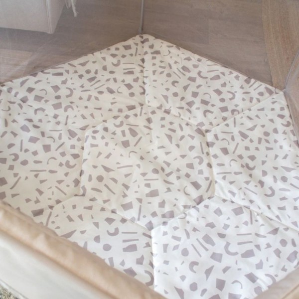 Фото - Манеж класичний Tutti Bambini Hexa Mushroom (511800/MUST)