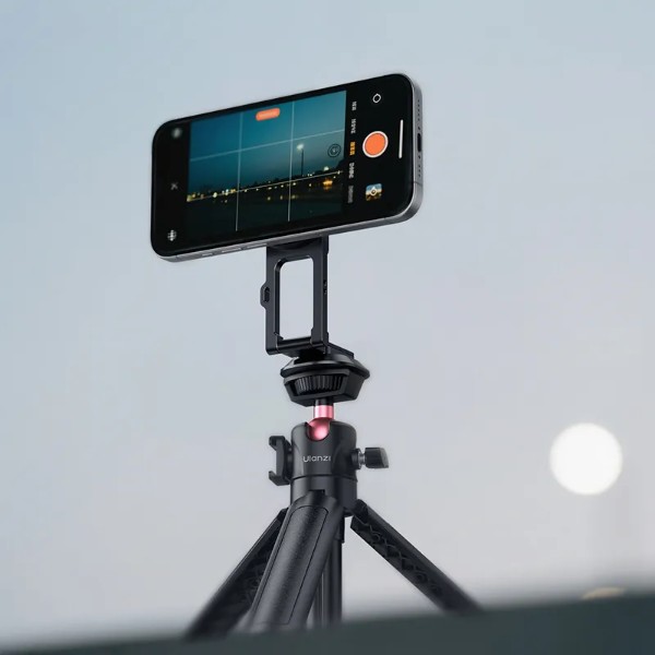Фото - Подставка для мобильного устройства Ulanzi MA50 Uka Magnetic Phone Holder Black (M039)