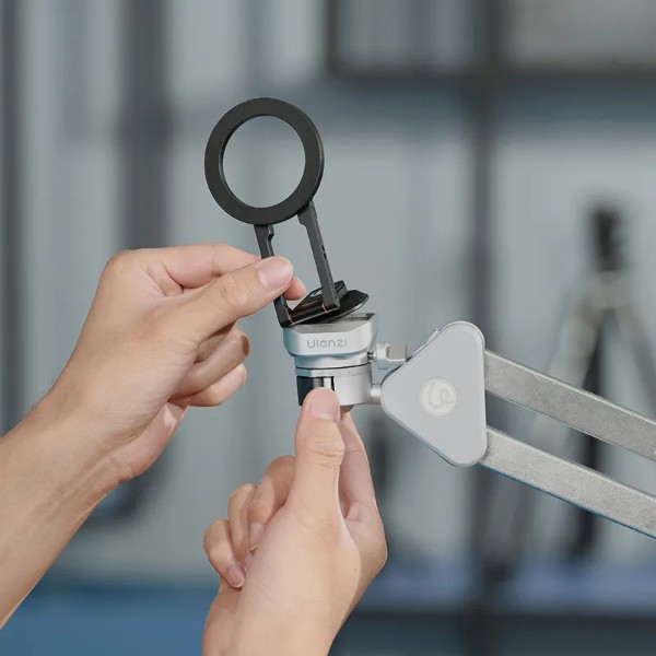 Фото - Подставка для мобильного устройства Ulanzi MA50 Uka Magnetic Phone Holder Black (M039)