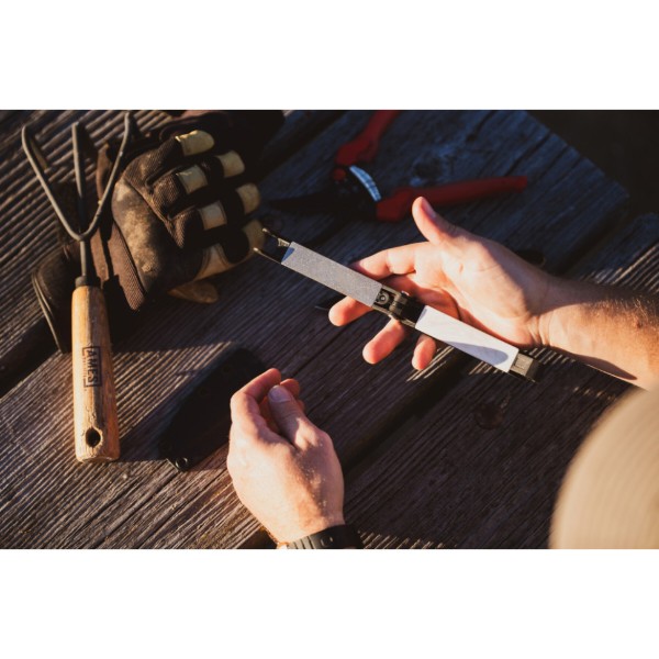 Фото - Точилка кухонних ножів Work Sharp Folding Field Sharpener (WSEDCFFS-I)