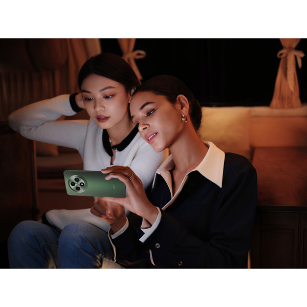 Фото - Смартфон OPPO Reno 12 FS 5G 12/512Gb Black Green