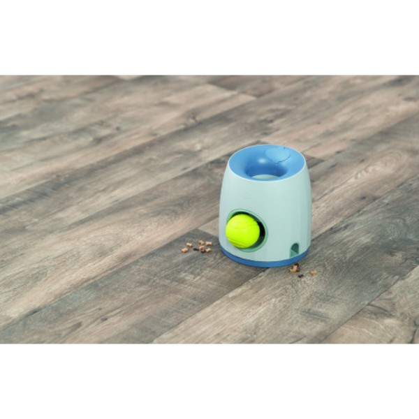 Фото - Інтерактивна іграшка для собак Trixie Dog Activity Ball and Treat 17х18 см (4011905320090)