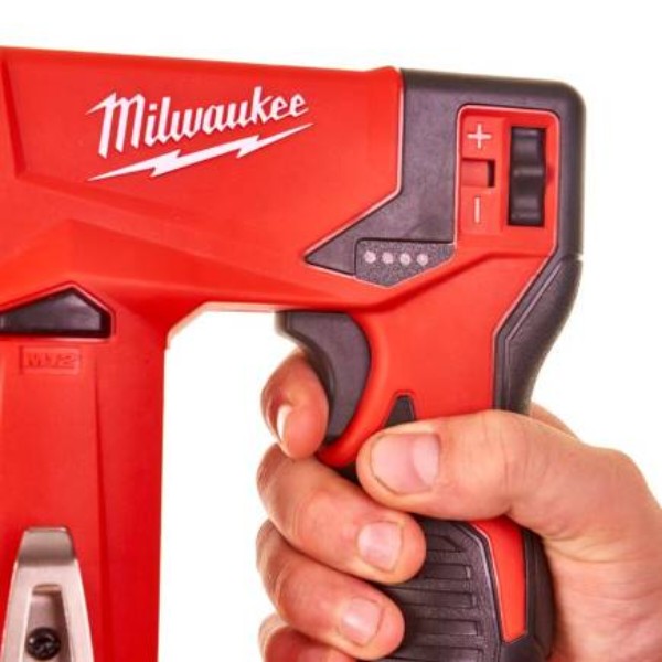 Фото - Степлер Milwaukee M12 BST-0 (4933459634)