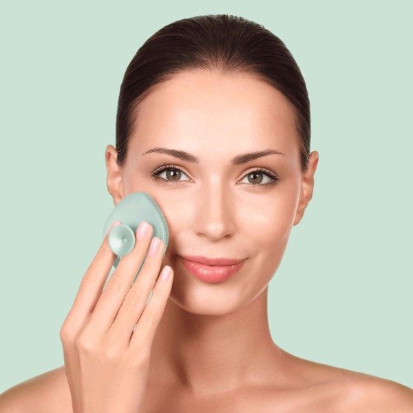 Фото - Щітка для чищення обличчя GESKE Facial Brush 4 в 1 зелений з тримачем (GK000038GN01)
