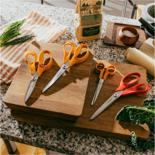 Фото - Ножиці кухонні Fiskars Classic 18 см (1075051)