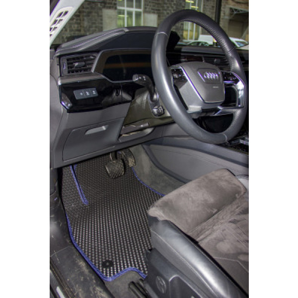 Фото - EVA коврики в салон авто передние EVAtech для E-tron Quattro (GE) Audi 2018 1 поколение SUV Canada (AU11958A2AV4SBB)