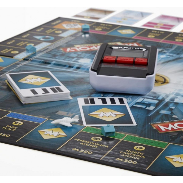 Фото - Настольная игра Hasbro Монополия с банковскими картами (русский язык) (B6677)