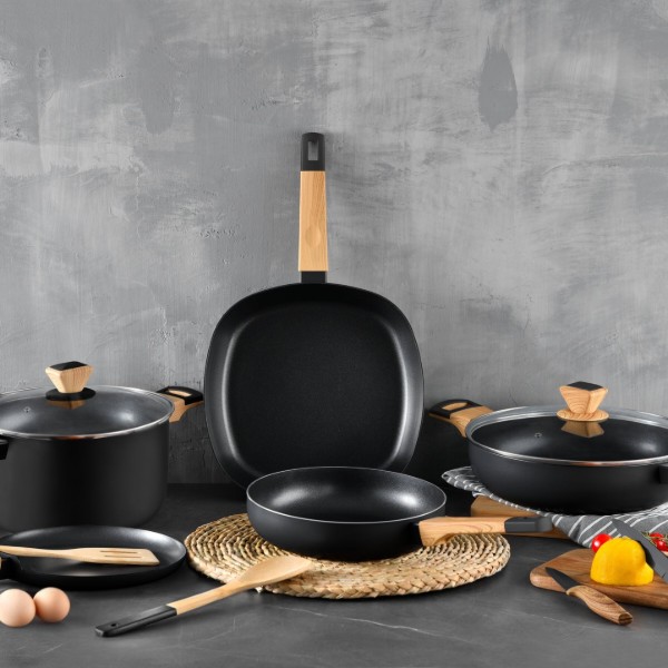 Фото - Ковш Bergner Earth black 16 см (BG-34620-BK)