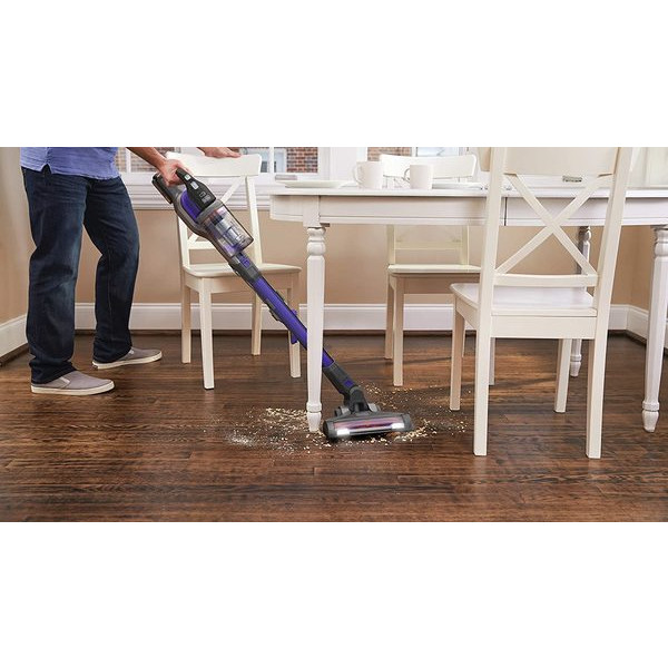 Фото - Пылесос ручной для дома Black&Decker BHFEV182CP