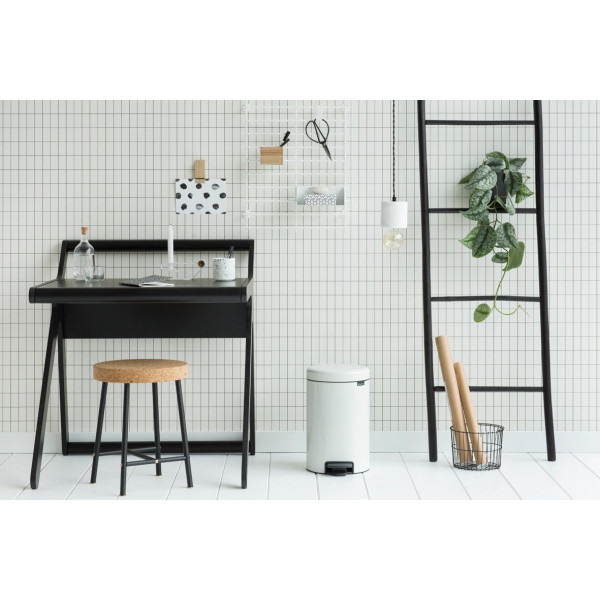 Фото - Бак для сміття з педаллю Brabantia Pedal Bin 12 л 113864