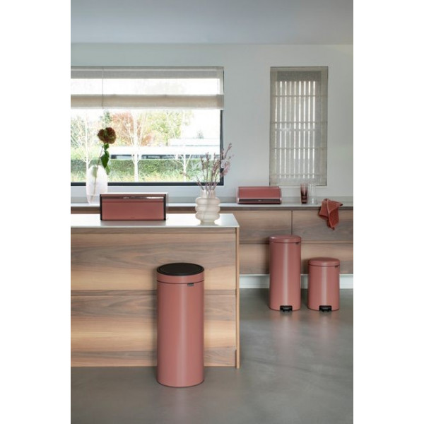 Фото - Бак для сміття з педаллю Brabantia Pedal Bin 3 л 304286