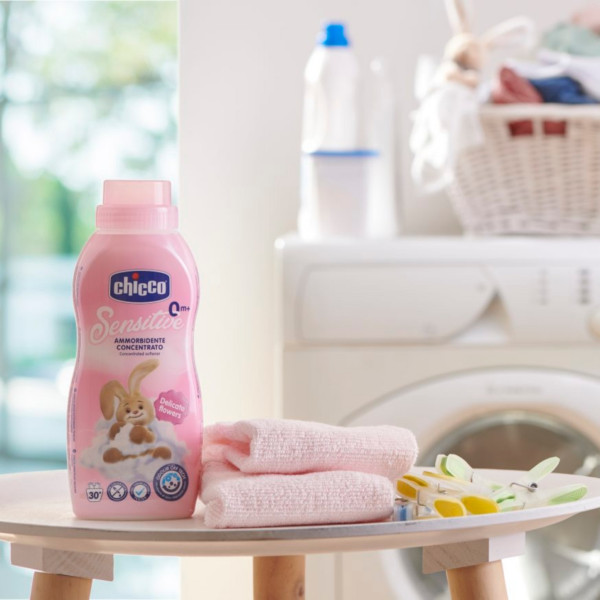 Фото - Ополаскиватель для белья Chicco Delicate Flowers серии Sensitive 750 мл (05876.10)