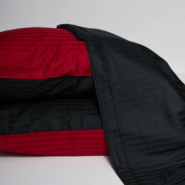 Фото - Комплект постельного белья Moon&Star Satin Stripe Dark Romance 200х220 нав. 50х70 см 2 шт. (MS-880000667)