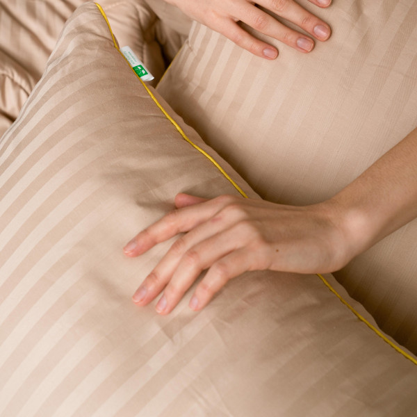 Фото - Подушка стандартна MirSon 1204 Carmela Hand Made Тенсель (Modal) 70х70 см (2200001516694)